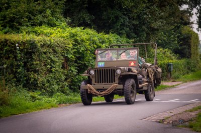 Legerauto's op de Boskwei in Sumar - foto 8