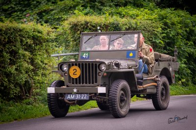 Legerauto's op de Boskwei in Sumar - foto 11